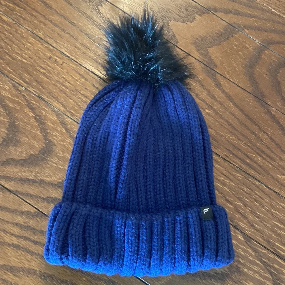 Fabletics hat - Picture 1 of 2
